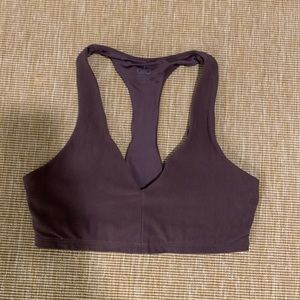 Alo yoga base bra plum